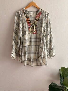 By Anthropologie boho Women’s Size Medium Darlene Plaid Peasant Blouse